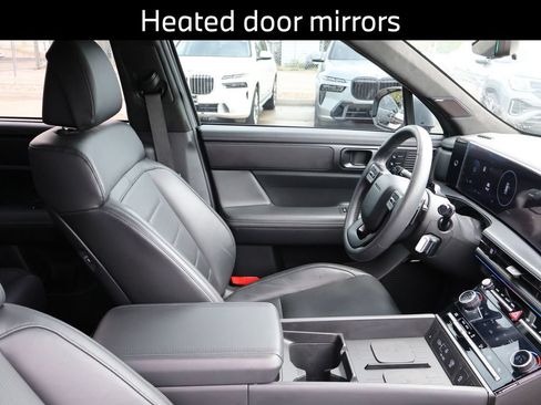 Used 2025 Hyundai Santa Fe Calligraphy FWD image 11
