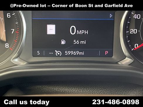 Used 2023 GMC Acadia SLT w/ Preferred Package FWD image 24