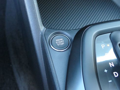 New 2025 Kia K4 LXS image 19