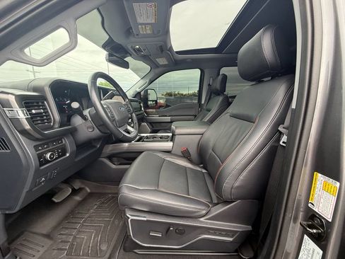 Used 2023 Ford F250 Lariat w/ Lariat Ultimate Package AWD/4WD image 13