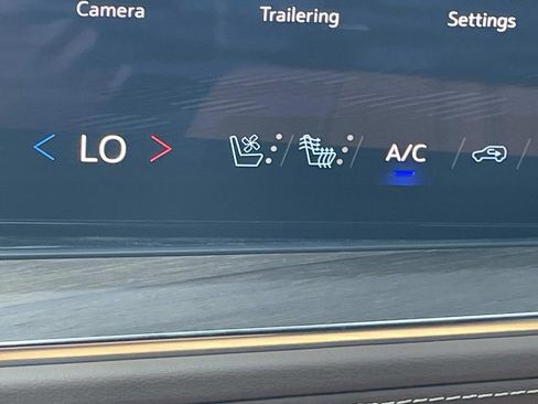 New 2026 Chevrolet Suburban High Country image 23