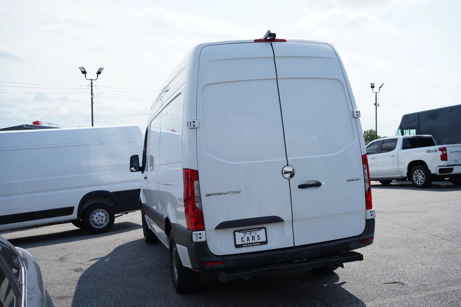 Used 2021 Freightliner Sprinter 2500 RWD image 7