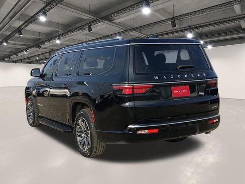 Used 2024 Jeep Wagoneer L Series II image 14