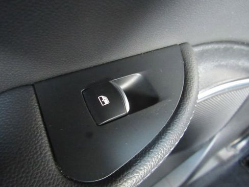 Used 2023 Alfa Romeo Giulia Sprint image 30