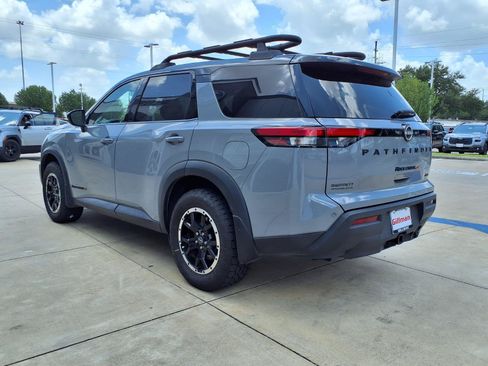 Used 2024 Nissan Pathfinder Rock Creek AWD/4WD image 3