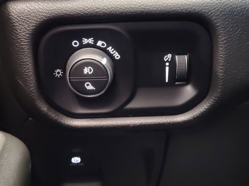 Used 2025 RAM 1500 Tradesman w/ Night Edition AWD/4WD image 25