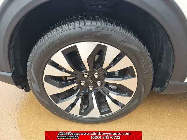 Used 2026 Ford Explorer Platinum w/ LUX Leather Package AWD/4WD image 25