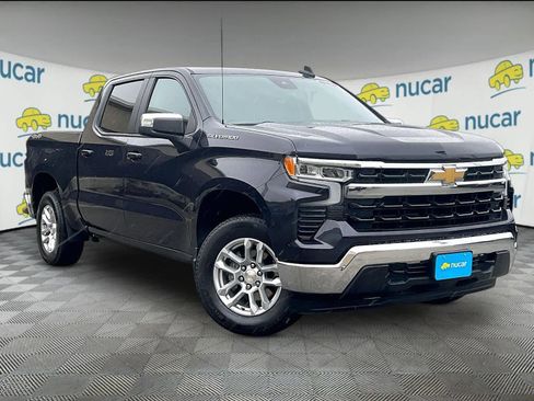 Used 2023 Chevrolet Silverado 1500 LT image 1