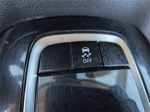 Certified 2024 Toyota Corolla LE image 25