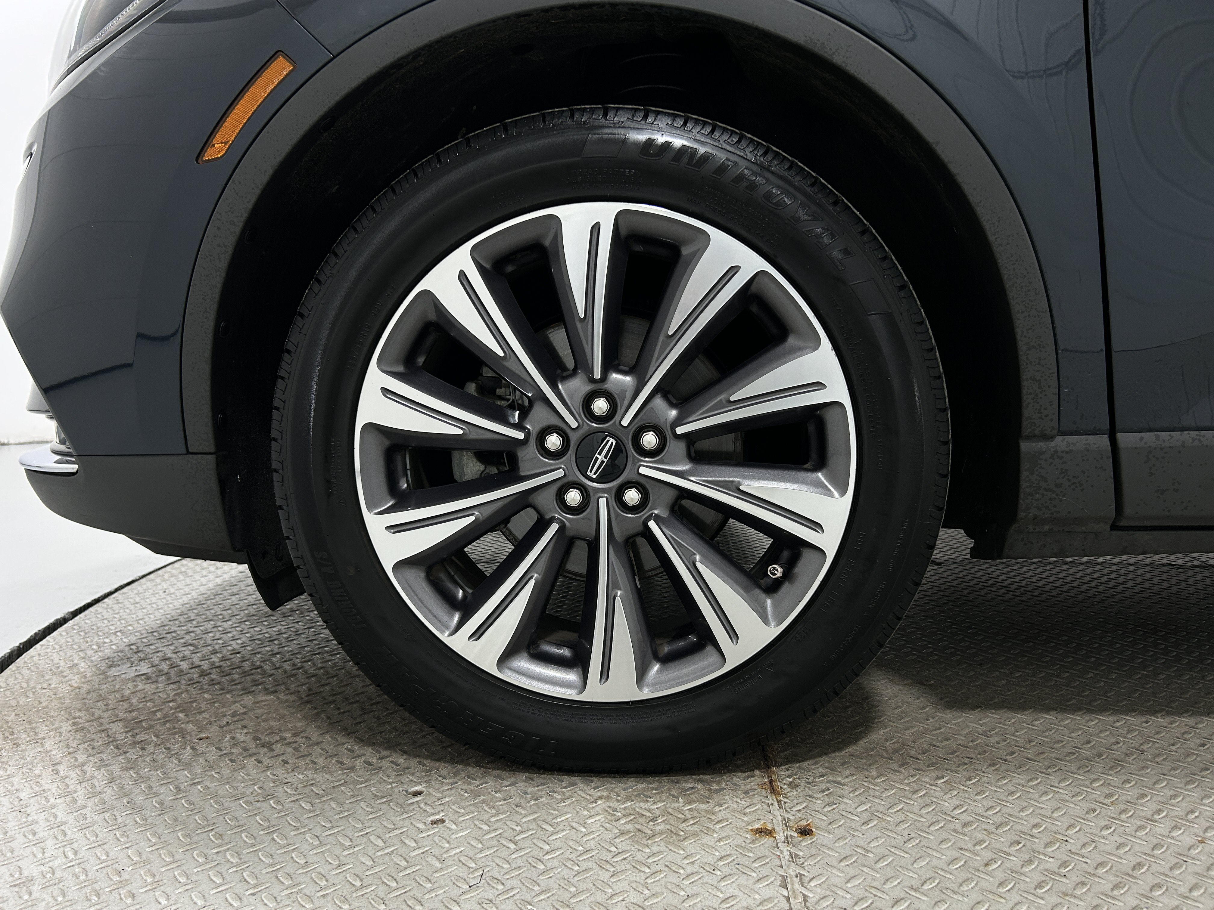 Used 2020 Lincoln Corsair Reserve w/ Elements Package AWD/4WD image 39