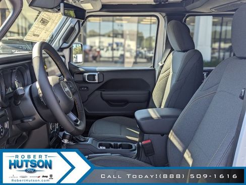 New 2024 Jeep Gladiator Sport AWD/4WD image 17