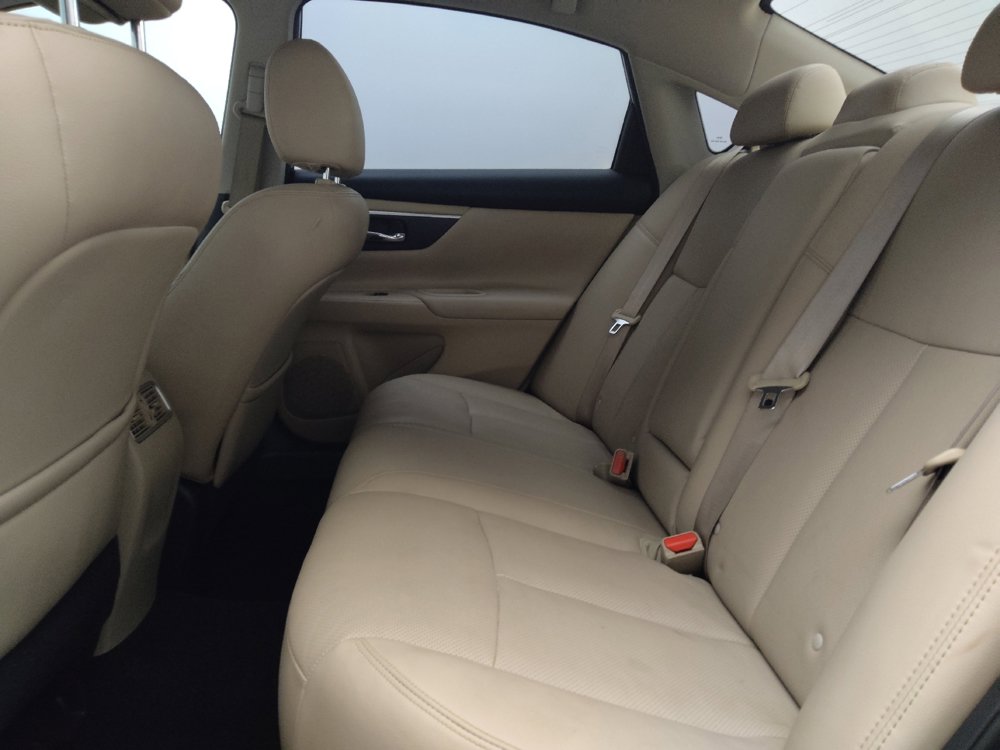 Used 2016 Nissan Altima 2.5 SL FWD image 18