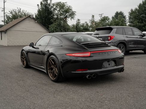 Used 2013 Porsche 911 Carrera 4 AWD/4WD image 2