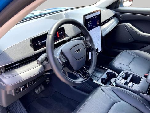 Used 2025 Ford Mustang Mach-E Premium RWD image 17