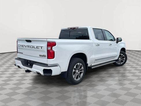 Used 2024 Chevrolet Silverado 1500 High Country w/ Technology Package AWD/4WD image 4