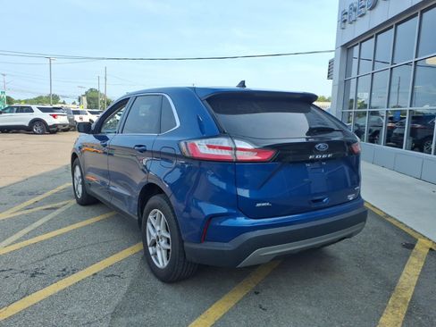 Used 2023 Ford Edge SEL w/ Convenience Package AWD/4WD image 4