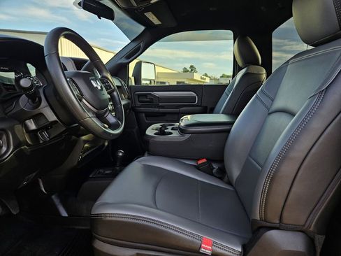 Used 2024 RAM 3500 Tradesman image 13