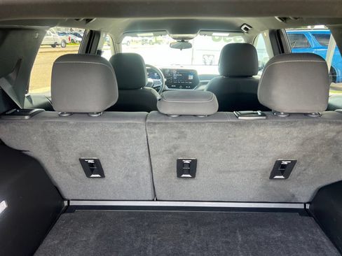 Used 2025 Chevrolet Equinox LT FWD image 44