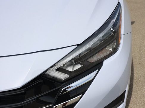 New 2025 Nissan Versa SV w/ Trunk Package image 10