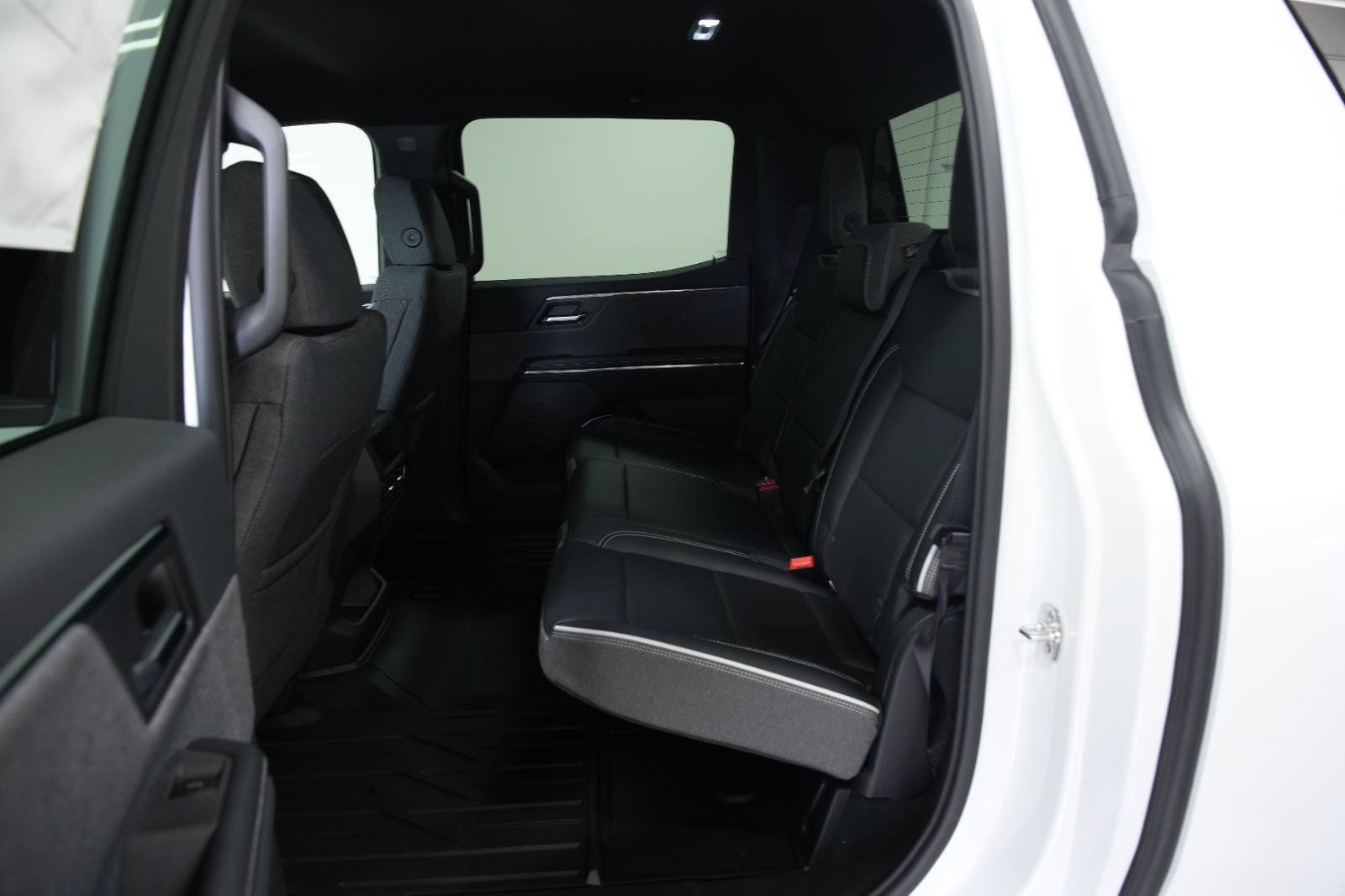 New 2026 GMC Sierra EV Elevation AWD/4WD image 20