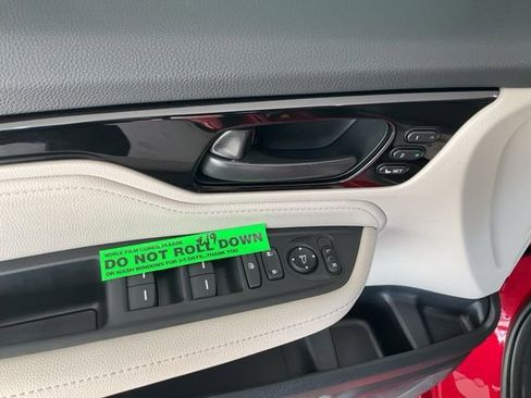 New 2026 Honda Odyssey Touring image 6