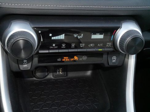 Certified 2024 Toyota RAV4 LE image 23