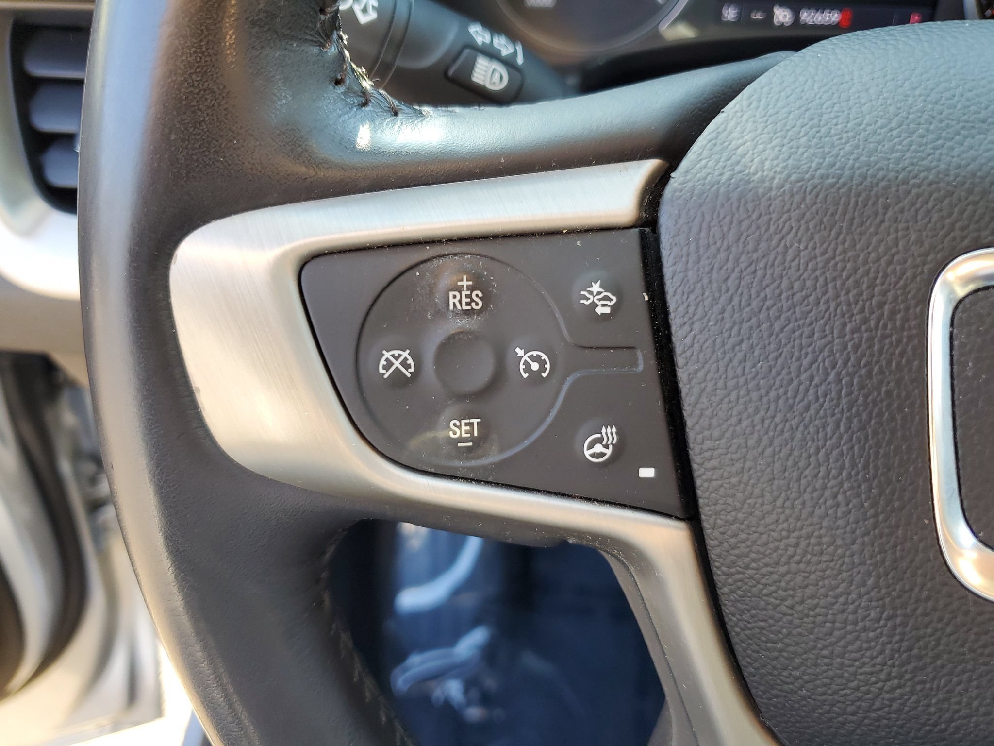 Used 2019 GMC Terrain Denali w/ Advanced Safety Package FWD image 21
