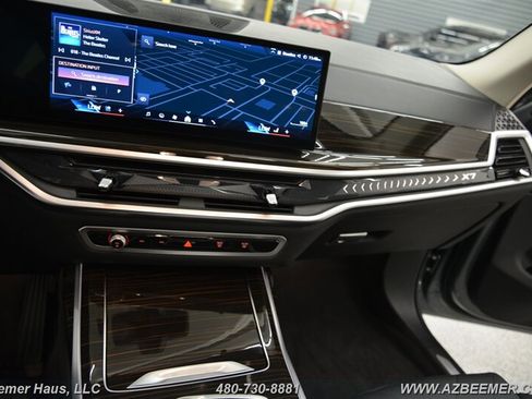 Used 2025 BMW X7 xDrive40i image 33
