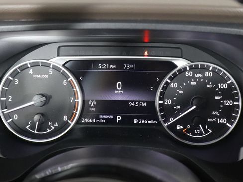 Used 2023 Nissan Rogue SL FWD image 11