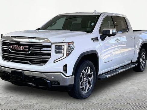 Used 2023 GMC Sierra 1500 SLT AWD/4WD image 3