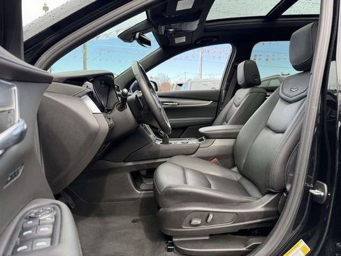 Certified 2024 Cadillac XT6 Luxury image 10