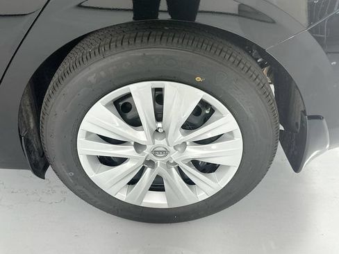Used 2025 Nissan Sentra S FWD image 11