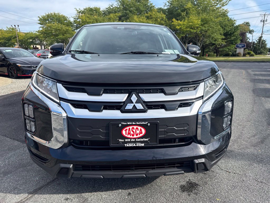 Used 2024 Mitsubishi Outlander Sport SE AWD/4WD image 2