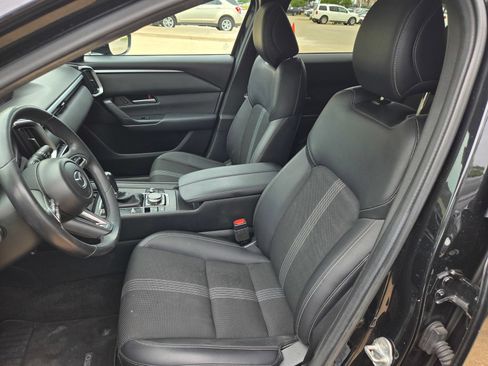 Certified 2024 MAZDA CX-50 AWD 2.5 S w/ Premium Package image 23