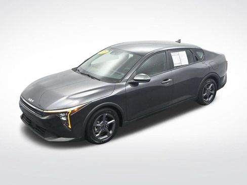 Used 2025 Kia K4 FWD image 31