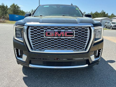 Used 2022 GMC Yukon XL Denali image 33