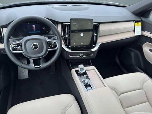 New 2026 Volvo XC90 B5 Core AWD/4WD image 25