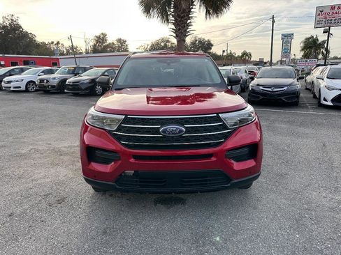 Used 2015 Ford Transit Connect XLT image 2