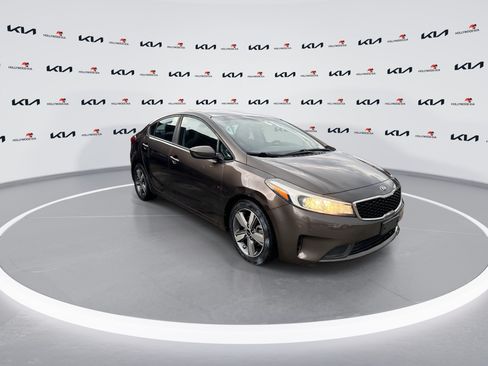 Used 2018 Kia Forte LX w/ LX Popular Package FWD image 2