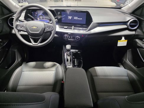 New 2026 Chevrolet Trax LT image 18