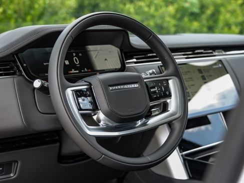 New 2026 Land Rover Range Rover SE AWD/4WD image 19