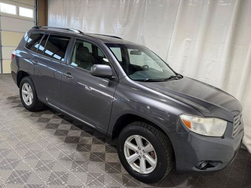 Used 2010 Toyota Highlander SE AWD/4WD image 10