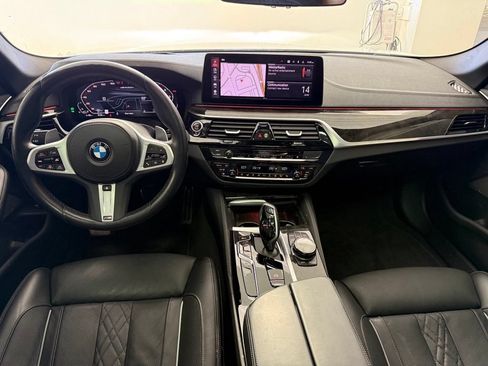 Certified 2023 BMW M550i xDrive w/ Executive Package AWD/4WD image 9