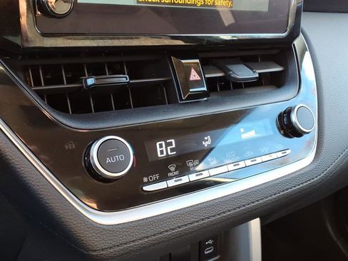 Used 2023 Toyota Corolla Cross LE image 13