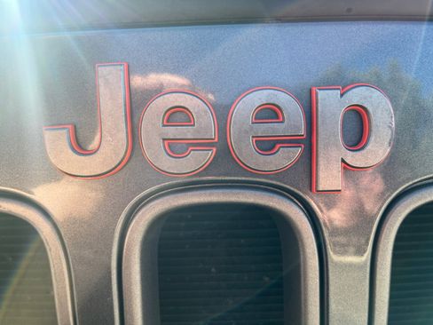 Used 2016 Jeep Wrangler 75th Anniversary image 23