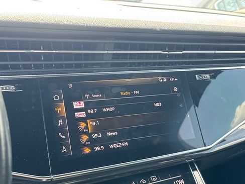 Used 2020 Audi Q7 2.0T Premium w/ Convenience Package AWD/4WD image 20