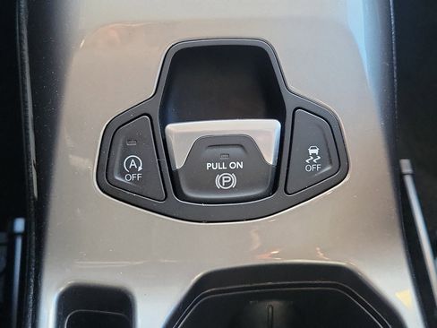 Used 2022 Jeep Renegade Latitude image 28