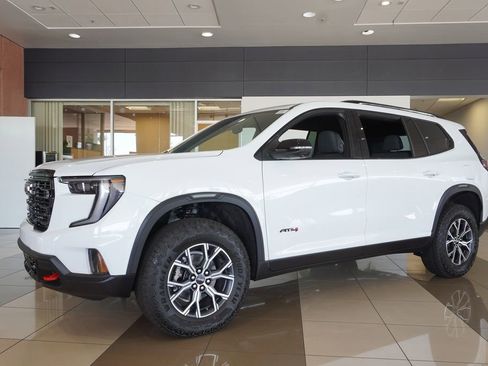New 2026 GMC Acadia AT4 image 4