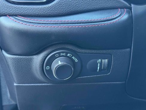 Used 2024 Dodge Durango GT image 22