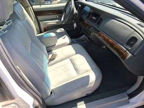 Used 2005 Mercury Grand Marquis LS image 17